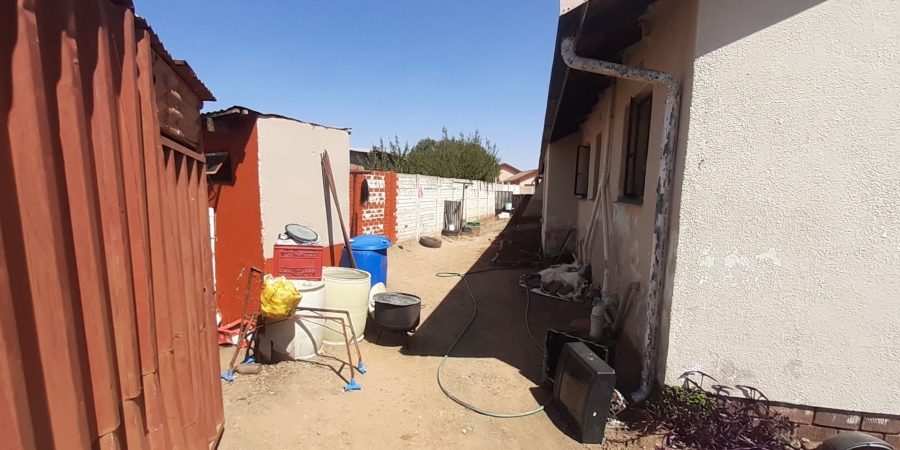 4 Bedroom Property for Sale in Botshabelo Free State